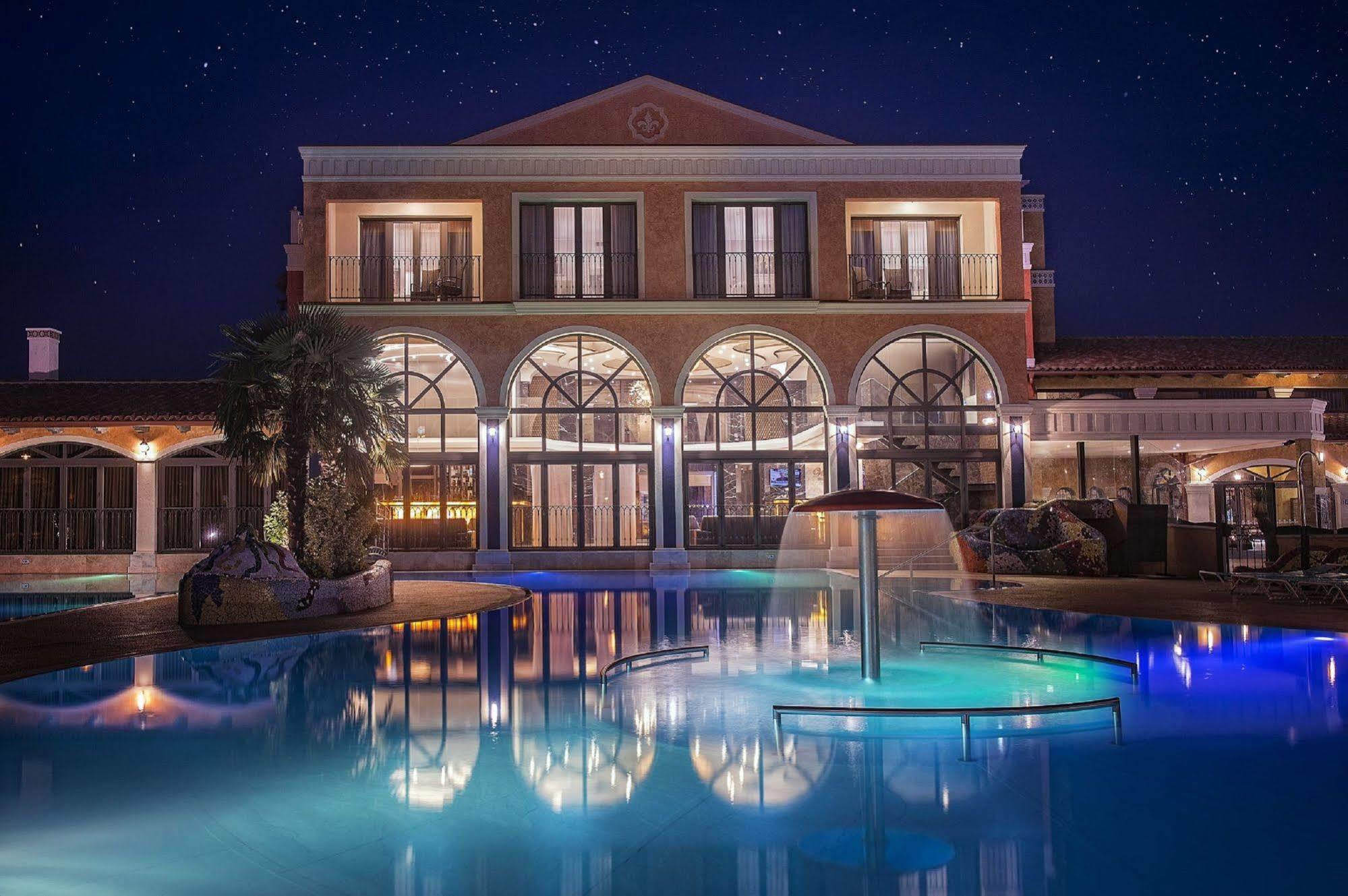 Villa Plaza Boutique Hotel & Spa Presov Ngoại thất bức ảnh