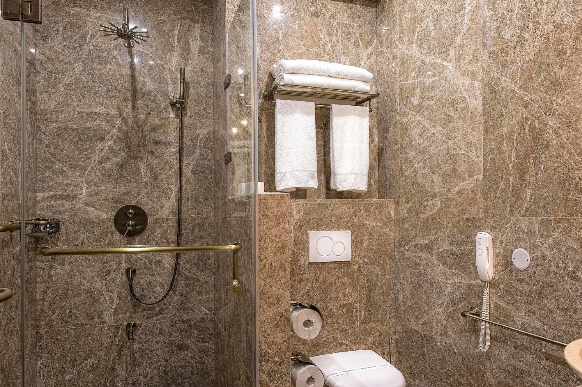 Villa Plaza Boutique Hotel & Spa Presov Ngoại thất bức ảnh